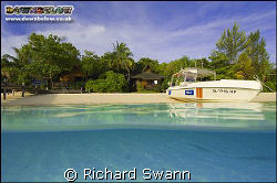 The blue lagoon in front of Lankayan Island Sabah Borneo,... by Richard Swann 